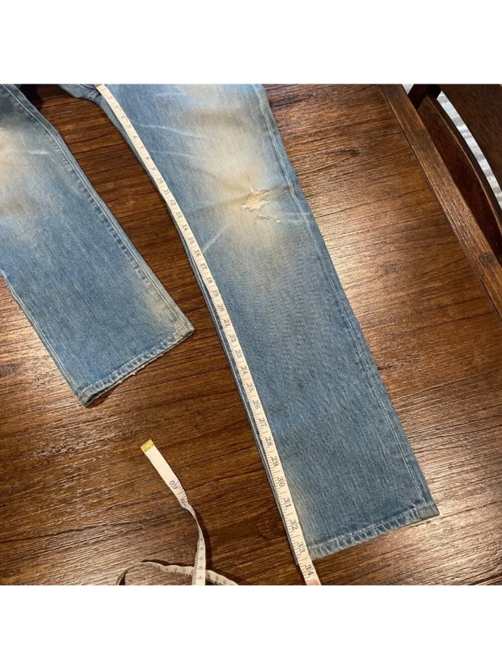 AG Tellis Modern Slim Jean Mens 32x33 Stretch Light Blue Faded Distressed Ripped